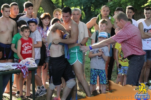 Спортсмен клуба «Слава» стал абсолютным чемпионом в борьбе на поясах - «Керчь»