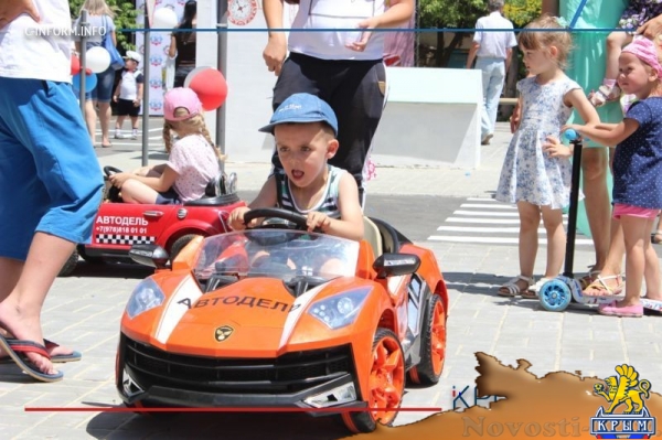 Компания «Владоград» подарила Симферополю современный детский автогородок в парке Шевченко (ФОТО, ВИДЕО) - «Культура Крыма»