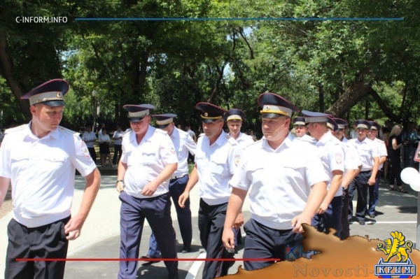 Сотрудники ГИБДД в свой праздник получили от властей Крыма 15 служебных автомобилей (ФОТО, ВИДЕО) - «Культура Крыма»