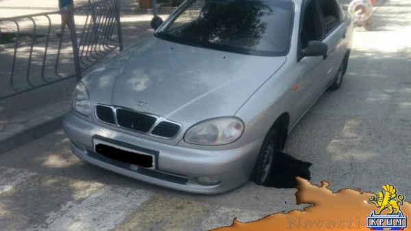 На евпаторийской дороге появилась черная дыра - «Новости Крыма»