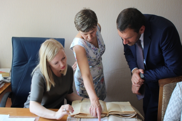 Жители Ялты жалуются на медлительность специалистов местного БТИ — Александр Спиридонов - «Госкомрегистр»