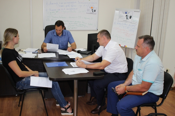 Александр Спиридонов: в Госкомрегистре планируется увеличение штата государственных земельных инспекторов РК в два раза - «Госкомрегистр»