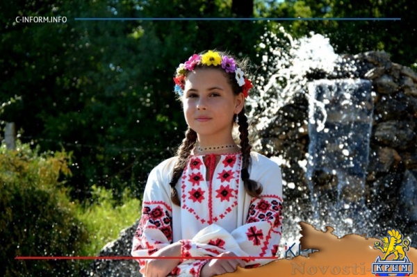 Крымчане и туристы погрузились в мир старославянских обычаев на празднике Ивана Купалы (ФОТО, ВИДЕО) - «Общество Крыма» Крымчане и туристы погрузились в мир старославянских обычаев на празднике Ивана Купалы (ФОТО, ВИДЕО) - «Общество Крыма»