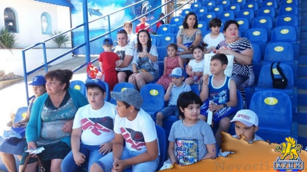 Воспитанники бахчисарайского реабилитационного центра для детей-инвалидов получили подарок (ФОТО) - «Общество Крыма»