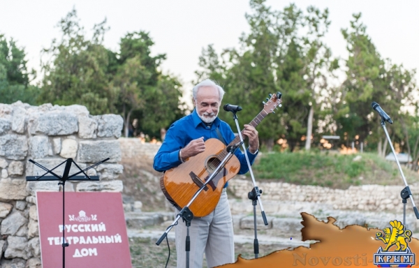 В Античном театре Херсонеса выступили Василий Лановой и Константин Фролов (ФОТОРЕПОРТАЖ) - «Общество Крыма» В Античном театре Херсонеса выступили Василий Лановой и Константин Фролов (ФОТОРЕПОРТАЖ) - «Общество Крыма»