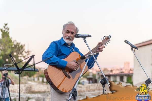 В Античном театре Херсонеса выступили Василий Лановой и Константин Фролов (ФОТОРЕПОРТАЖ) - «Общество Крыма» В Античном театре Херсонеса выступили Василий Лановой и Константин Фролов (ФОТОРЕПОРТАЖ) - «Общество Крыма»