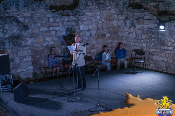 В Античном театре Херсонеса выступили Василий Лановой и Константин Фролов (ФОТОРЕПОРТАЖ) - «Общество Крыма» В Античном театре Херсонеса выступили Василий Лановой и Константин Фролов (ФОТОРЕПОРТАЖ) - «Общество Крыма»