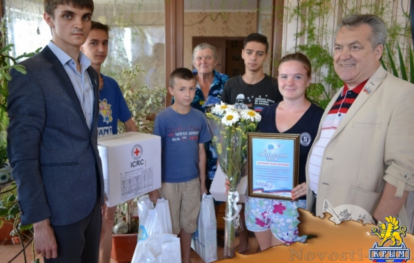 Общественные организации ЛНР передали гуманитарную помощь детским домам Республики (ФОТО. ВИДЕО) - «Общество Крыма» Общественные организации ЛНР передали гуманитарную помощь детским домам Республики (ФОТО. ВИДЕО) - «Общество Крыма»