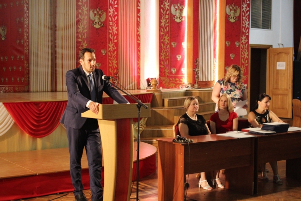 Начать трудовой путь на госслужбе в Госкомрегистре — хороший карьерный старт — Александр Спиридонов - «Госкомрегистр»