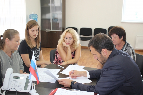 Заявители, записавшиеся на приём к руководству Госкомрегистра должны получать необходимые разъяснения и подробные консультации правового характера - «Госкомрегистр»