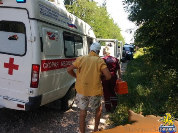 Спасатели задействовали специнструменты для извлечения пострадавшего в тройном ДТП (ФОТО) - «Возвращение в Россию»