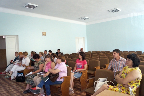 Специалисты Госкомрегистра продолжают обучать представителей администраций сельских поселений, городов и районов РК электронной подаче документов - «Госкомрегистр»