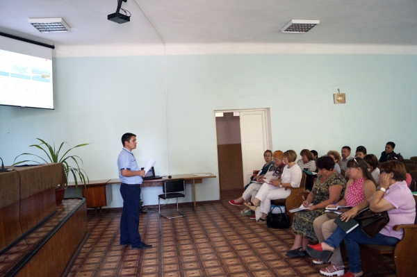 Специалисты Госкомрегистра продолжают обучать представителей администраций сельских поселений, городов и районов РК электронной подаче документов - «Госкомрегистр»