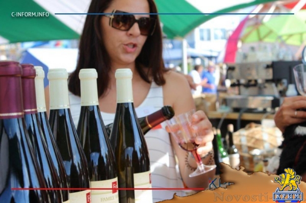 In vino veritas в Коктебеле: для гостей фестиваля приготовили 20 тысяч литров вина (ФОТО) - «Экономика Крыма»