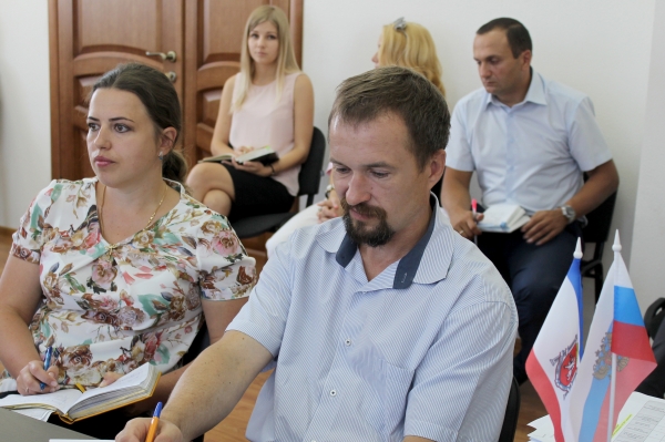 Общий документооборот в Госкомрегистре в 1-м полугодии 2017 года превысил 90 000 документов — Валентина Кирлица - «Госкомрегистр»