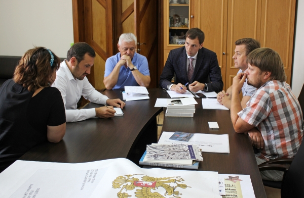 Для оптимизации деятельности центрального аппарата Госкомрегистра руководство комитета ходатайствует о выделении дополнительных помещений на ул. Крылова, 162 - «Госкомрегистр»