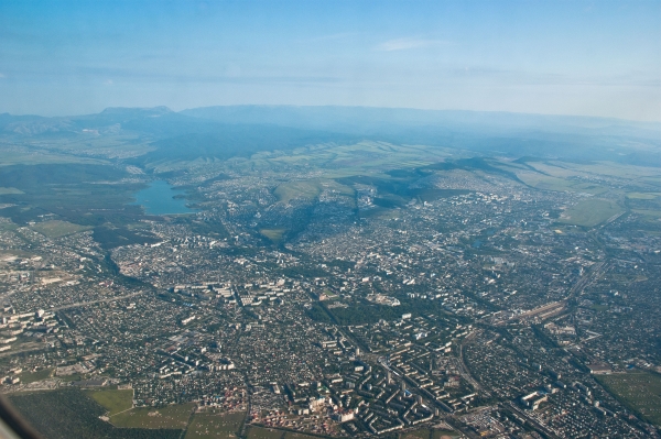 Деление крымских земель на архитектурно-планировочные территориальные зоны позволит защитить их от проблемной застройки — Александр Спиридонов - «Госкомрегистр»