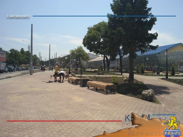 Место притяжения. Сквер в центре Симферополя становится все популярнее у горожан (ФОТО, АУДИО) - «Возвращение в Россию» Место притяжения. Сквер в центре Симферополя становится все популярнее у горожан (ФОТО, АУДИО) - «Возвращение в Россию»