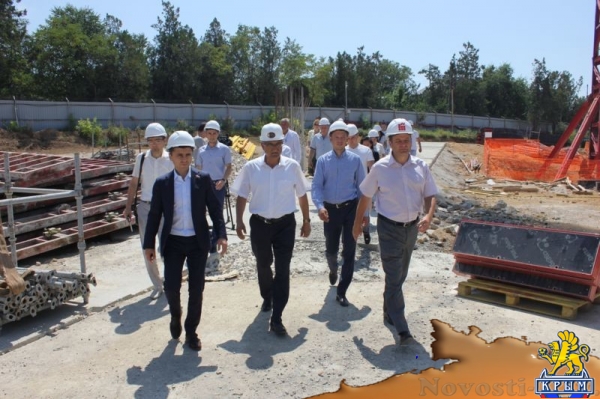 Строители начали возведение малых куполов Соборной мечети в Симферополе (ВИДЕО) - «Возвращение в Россию»