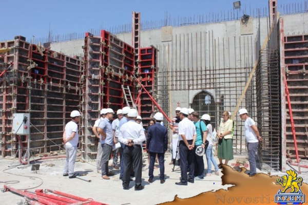 Строители начали возведение малых куполов Соборной мечети в Симферополе (ВИДЕО) - «Возвращение в Россию»