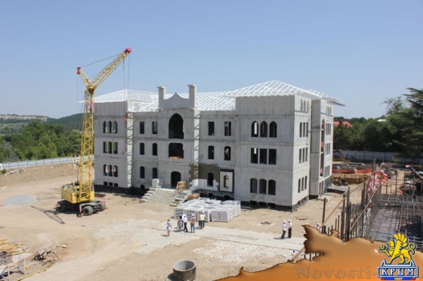 Строители начали возведение малых куполов Соборной мечети в Симферополе (ВИДЕО) - «Возвращение в Россию»