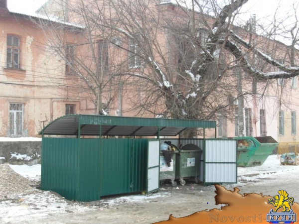 Жильцы дома в Симферополе просят убрать мусорные контейнеры, поставленные им под окна на время ремонта дороги (ФОТО) - «Общество Крыма» Жильцы дома в Симферополе просят убрать мусорные контейнеры, поставленные им под окна на время ремонта дороги (ФОТО) - «Общество Крыма»