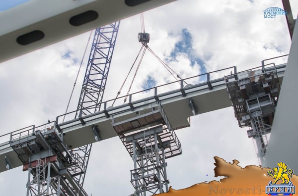 Строители закончили сборку автодорожной арки Крымского моста (ФОТО) - «Политика Крыма»