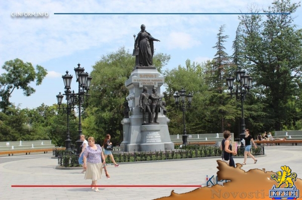 Под присмотром Великой: Екатерининский сад стал любимым местом для отдыха в Симферополе с детьми (ФОТО, ВИДЕО) - «Туризм Крыма»