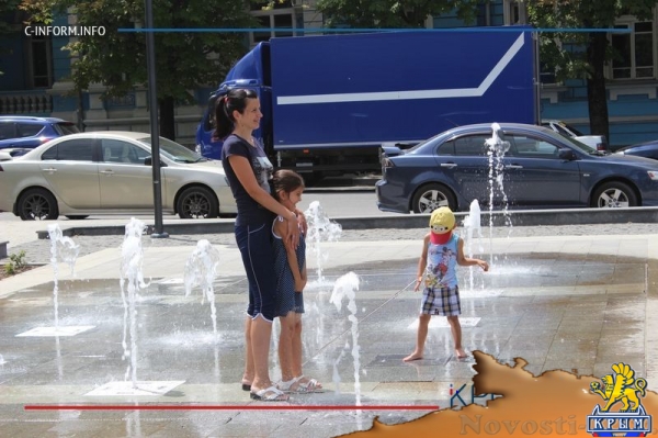 Под присмотром Великой: Екатерининский сад стал любимым местом для отдыха в Симферополе с детьми (ФОТО, ВИДЕО) - «Туризм Крыма»