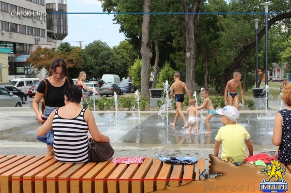 Под присмотром Великой: Екатерининский сад стал любимым местом для отдыха в Симферополе с детьми (ФОТО, ВИДЕО) - «Туризм Крыма»