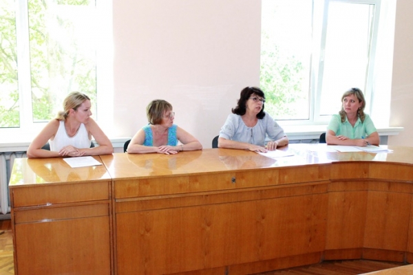 Госкомрегистр оказывает содействие в оформлении помещений одного из симферопольских общежитий — Александр Спиридонов - «Госкомрегистр»