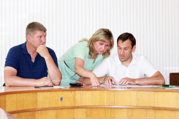 Госкомрегистр оказывает содействие в оформлении помещений одного из симферопольских общежитий — Александр Спиридонов - «Госкомрегистр»