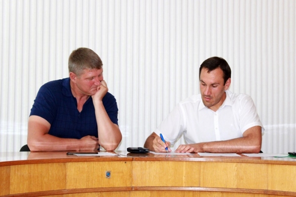 Госкомрегистр оказывает содействие в оформлении помещений одного из симферопольских общежитий — Александр Спиридонов - «Госкомрегистр»