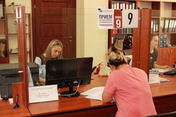 Госкомрегистр помогает симферопольцам в приватизации имущества — Александр Спиридонов - «Госкомрегистр»