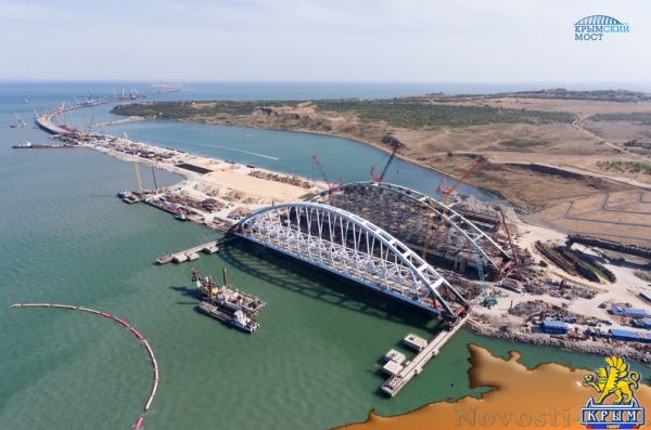 Строители готовят железнодорожную арку Крымского моста к погрузке на плавсистему (ФОТО) - «Экономика Крыма»