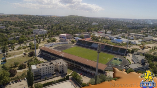 Земля-воздух. Керчь. Стадион имени 50-летия Октября - «Керчь» Земля-воздух. Керчь. Стадион имени 50-летия Октября - «Керчь»