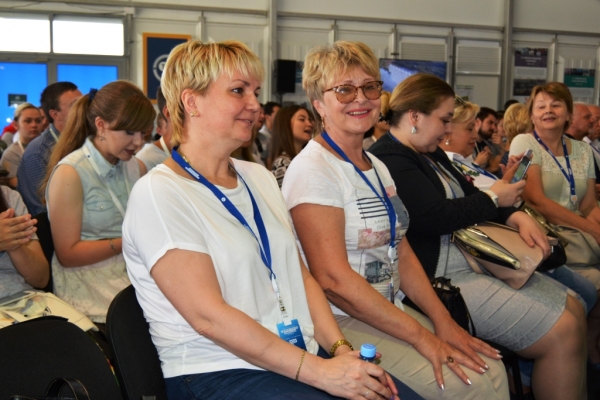 Крымский омбудсмен встретилась с участниками молодежного лагеря «Территория смыслов на Клязьме» - «Правам человека»