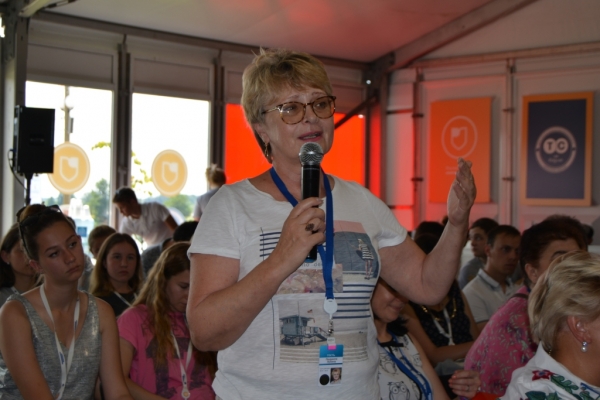 Крымский омбудсмен встретилась с участниками молодежного лагеря «Территория смыслов на Клязьме» - «Правам человека»