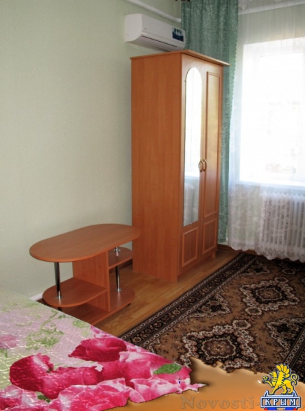 Отдых в Приморском. Частный дом с 3 отдельными комнатами в пгт Приморский Отдых в Крыму 2017 - жильё в Крыму без посредников - «Отдых в Приморском»