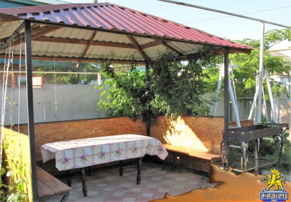 Отдых в Приморском. Частный дом с 3 отдельными комнатами в пгт Приморский Отдых в Крыму 2017 - жильё в Крыму без посредников - «Отдых в Приморском»