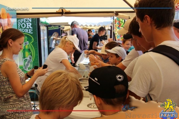 Фестиваль мороженого прошел в Ялте в День города (ФОТО) - «Культура Крыма»