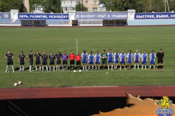 Керченские футболисты переиграли симферопольцев - «Керчь»