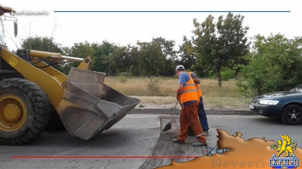 Дорожники отремонтировали 30 тысяч квадратных метров дорог в Симферополе (ФОТО) - «Общество Крыма»