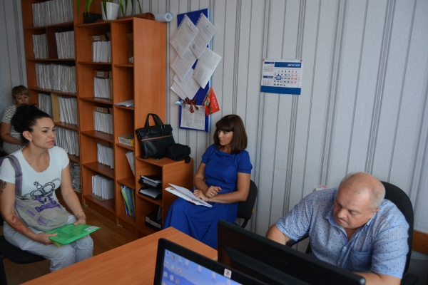 Рабочая поездка в Джанкойский район: прием граждан, проверка ИВС и посещение подшефной семьи - «Правам человека»