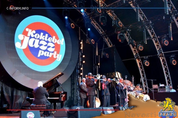 Задержавшийся на сутки из-за непогоды Koktebel Jazz Party начался с выступления новоорлеанского коллектива (ФОТО) - «Культура Крыма»