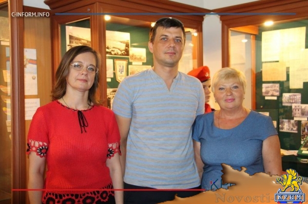 Ялтинцы передали в семью ветерана с Украины медаль «За отвагу», которой он был награжден в годы войны (ФОТО) - «Общество Крыма»