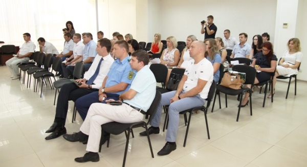 Председатель Госкомрегистра ужесточает контроль за деятельностью руководящего состава центрального аппарата и территориальных подразделений ведомства - «Госкомрегистр»