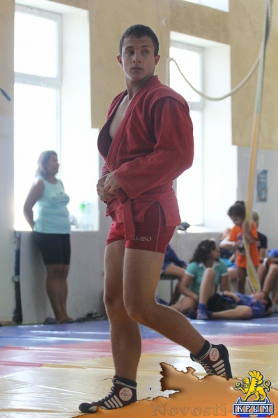 Практика во время подготовки к «Кубку двух морей»: самбисты проявили себя в схватках в Феодосии - «Керчь»