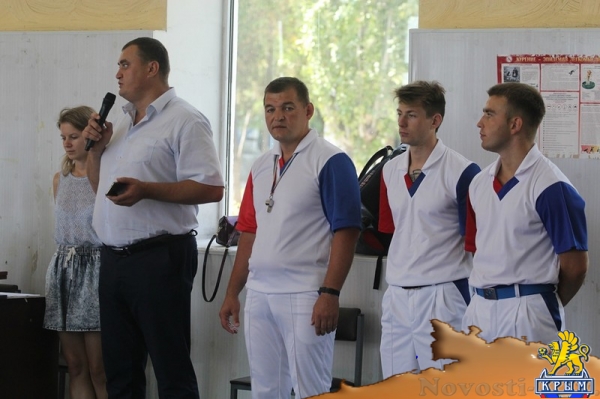 Практика во время подготовки к «Кубку двух морей»: самбисты проявили себя в схватках в Феодосии - «Керчь»