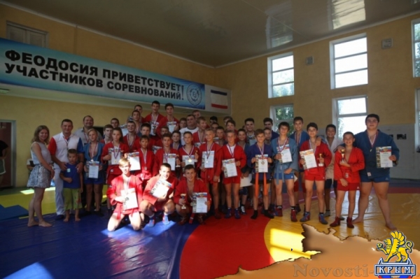 Практика во время подготовки к «Кубку двух морей»: самбисты проявили себя в схватках в Феодосии - «Керчь»